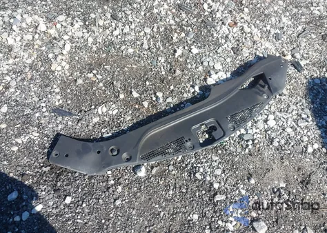 2015 Acura Rlx z USA, uszkodzony, nr VIN JH4KC1F5XFC000473